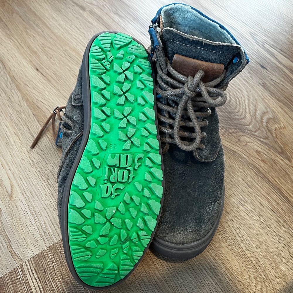 Satorisan Green Hilda Lace Up Suede Crone Ankle Boot - Picture 3 of 11